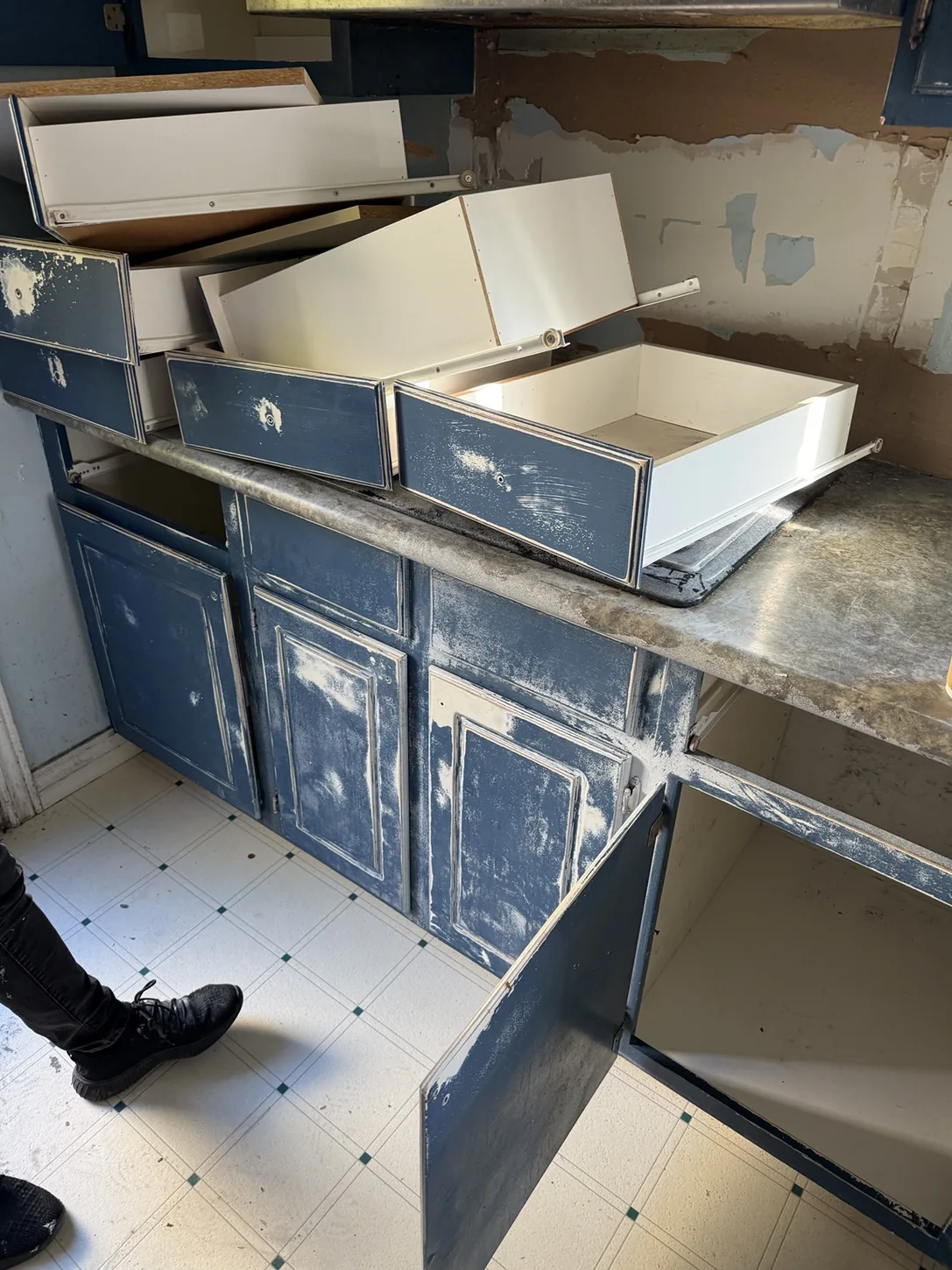 Blue kitchen cabinets before refinishing